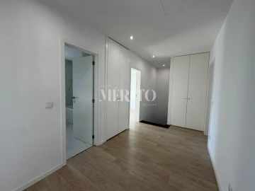 Moradia T4 para Venda em São Vitor (Braga)