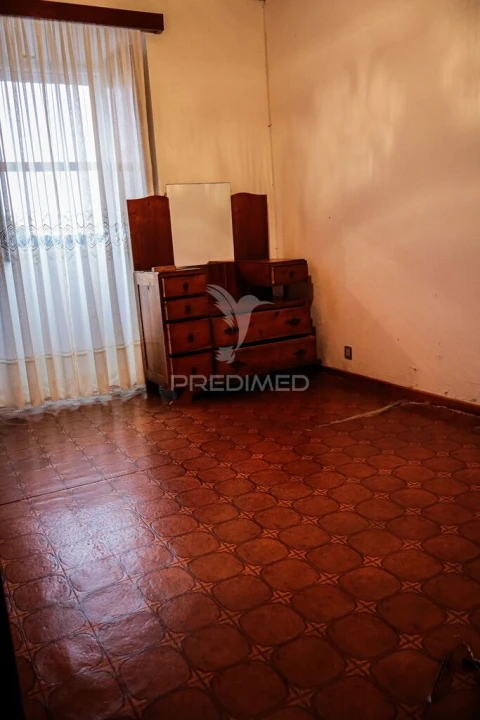Moradia T4 para Venda em Urzelina (São Mateus)