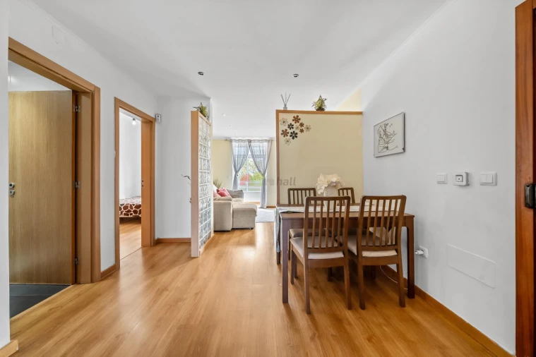 Apartamento T3 para Venda em Santo Antonio da Charneca Foto 2