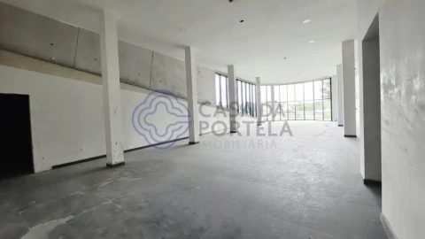 Loja para Venda em Repeses e São Salvador