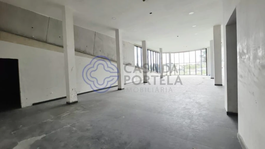 Loja para Venda em Repeses e São Salvador Foto 2