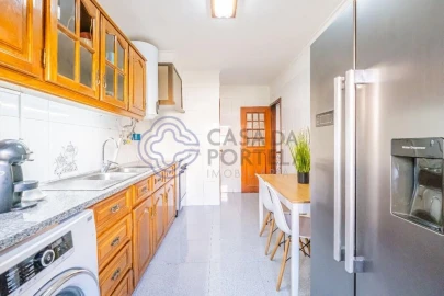 Apartamento T1 para Venda em Cacém e São Marcos