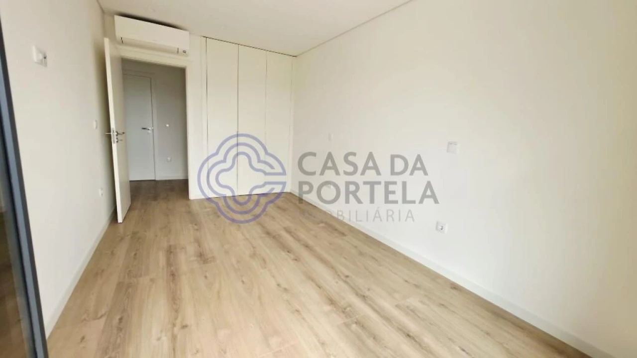 Apartamento T2 para Venda em Viseu Foto 10