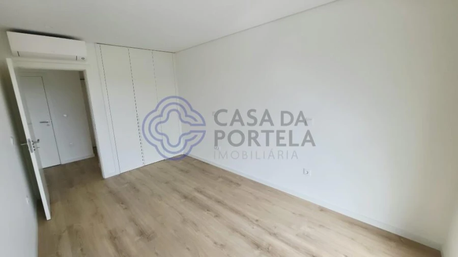Apartamento T2 para Venda em Viseu Foto 8