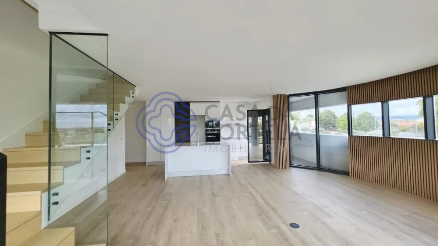 Apartamento T2 para Venda em Viseu Foto 4