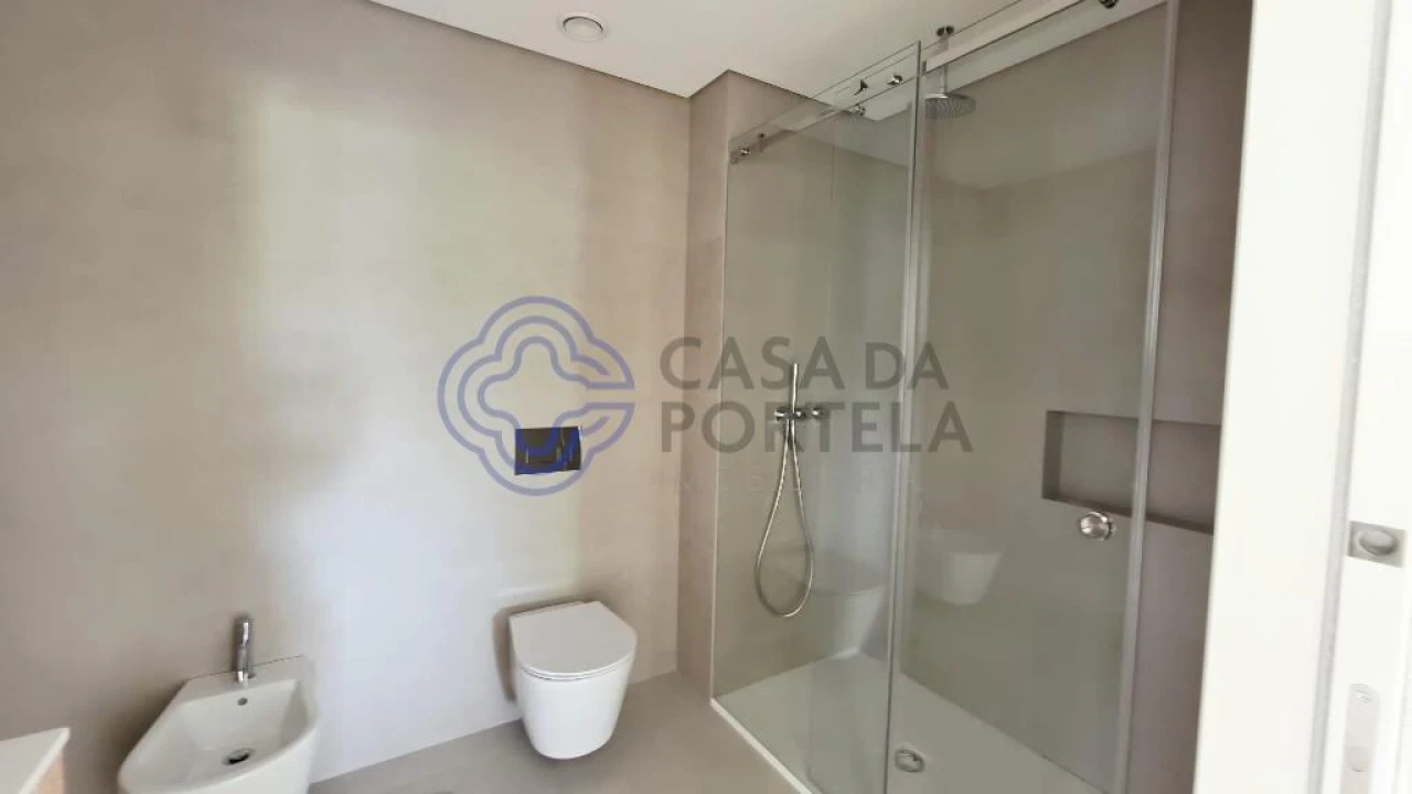 Apartamento T2 para Venda em Viseu Foto 14