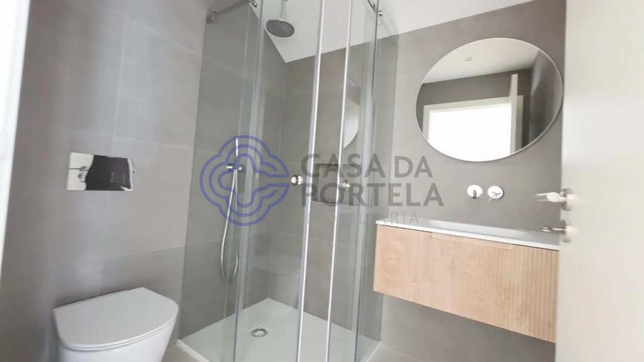 Apartamento T2 para Venda em Viseu Foto 18