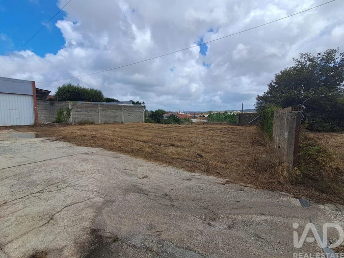 Terreno para Venda em Parceiros e Azoia Foto 2