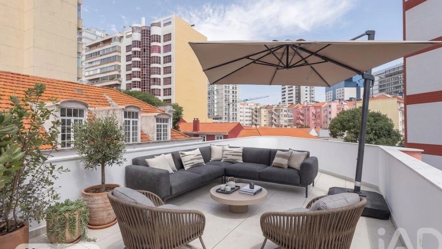 Apartamento T2 para Venda em Campolide