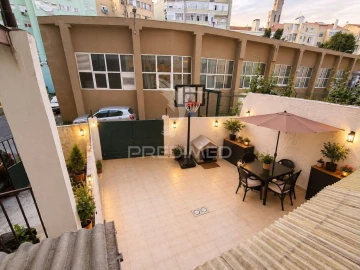 Apartamento T5 para Venda em Arroios