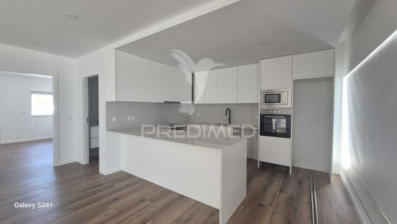 Apartamento T3 para Venda em Cabanelas Foto 2