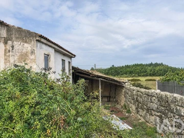 Moradia T2 para Venda em Ervedal e Vila Franca da Beira