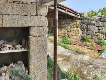 Moradia T2 para Venda em Ervedal e Vila Franca da Beira