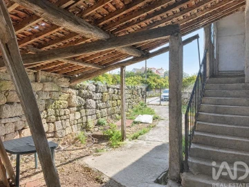 Moradia T2 para Venda em Ervedal e Vila Franca da Beira