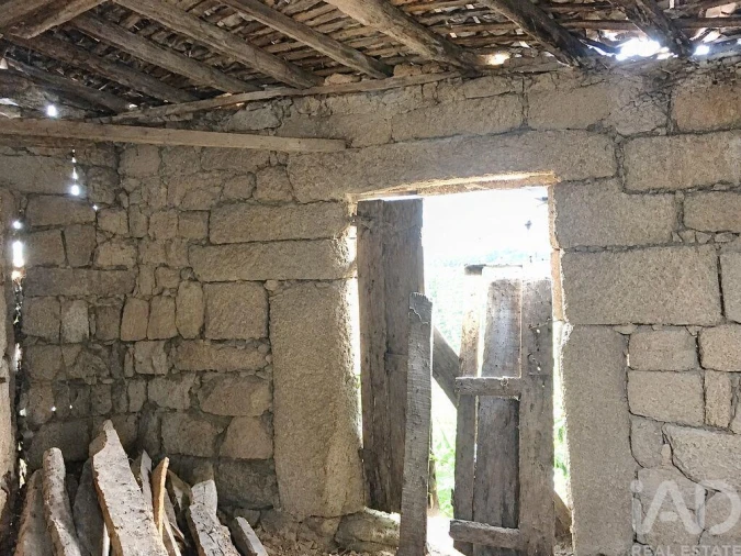 Moradia T2 para Venda em Ervedal e Vila Franca da Beira Foto 28