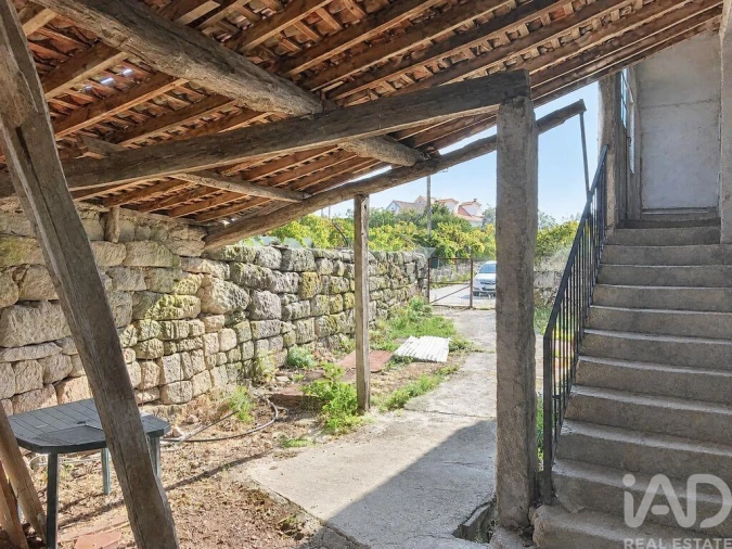 Moradia T2 para Venda em Ervedal e Vila Franca da Beira Foto 30