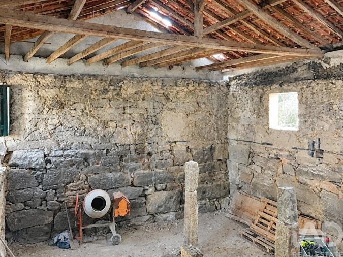 Moradia T2 para Venda em Ervedal e Vila Franca da Beira Foto 10