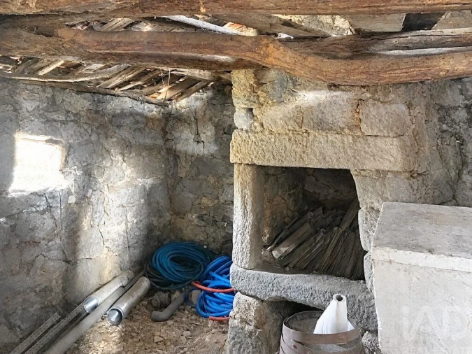 Moradia T2 para Venda em Ervedal e Vila Franca da Beira Foto 27