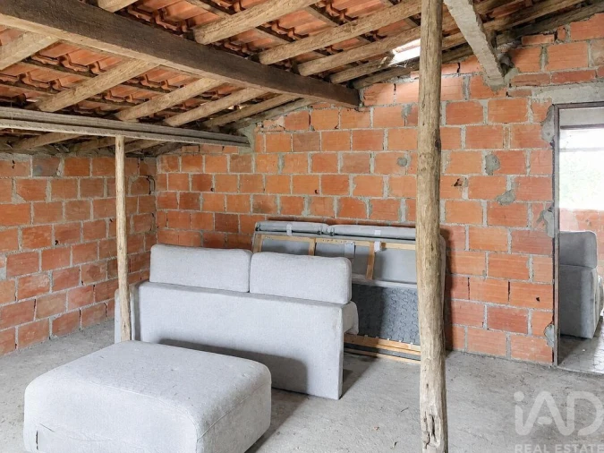 Moradia T2 para Venda em Ervedal e Vila Franca da Beira Foto 20