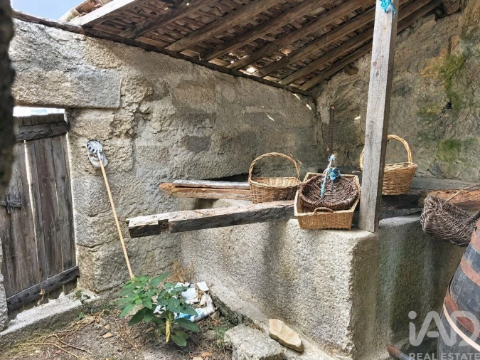 Moradia T2 para Venda em Ervedal e Vila Franca da Beira Foto 25