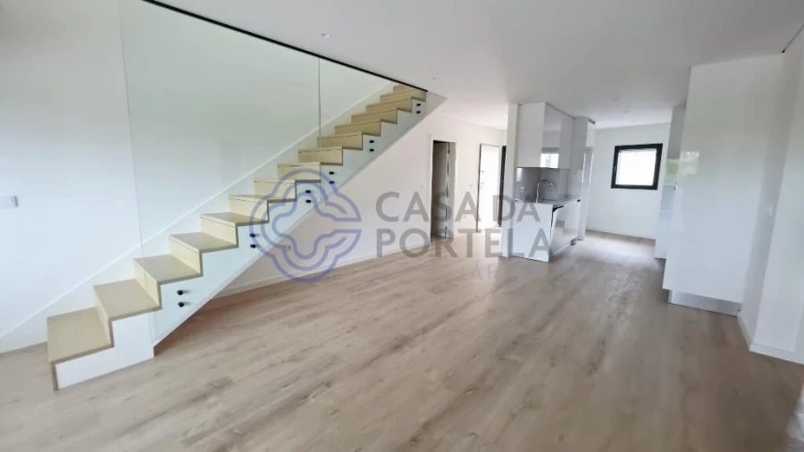 Apartamento T2 para Venda em Viseu Foto 3