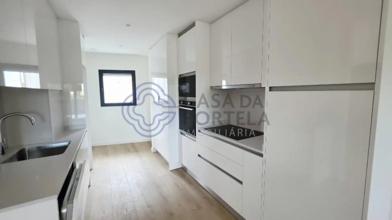 Apartamento T2 para Venda em Viseu Foto 1