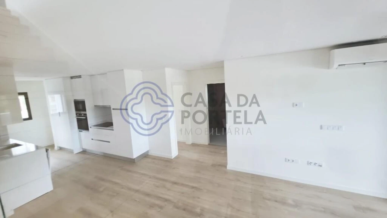 Apartamento T2 para Venda em Viseu Foto 5