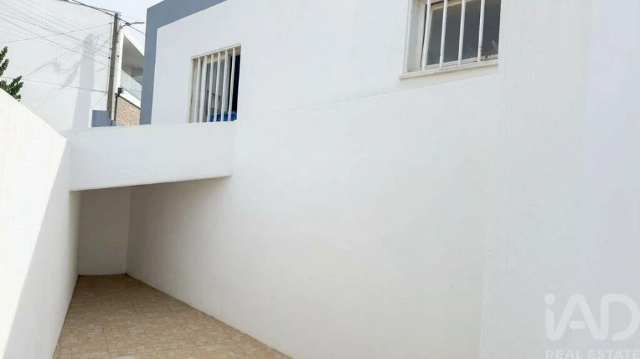 Moradia T2 para Venda em Freiria Foto 10