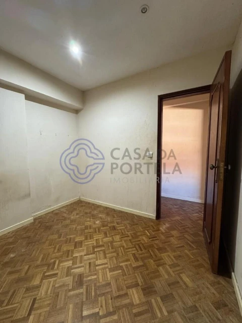 Apartamento T1 para Venda em Agualva e Mira-Sintra