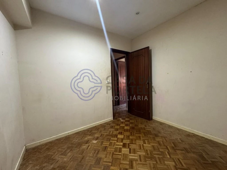 Apartamento T1 para Venda em Agualva e Mira-Sintra Foto 26