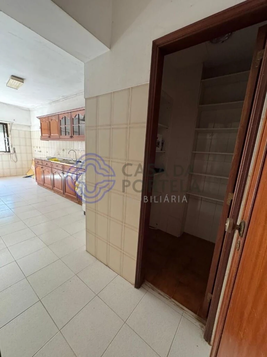 Apartamento T1 para Venda em Agualva e Mira-Sintra Foto 4