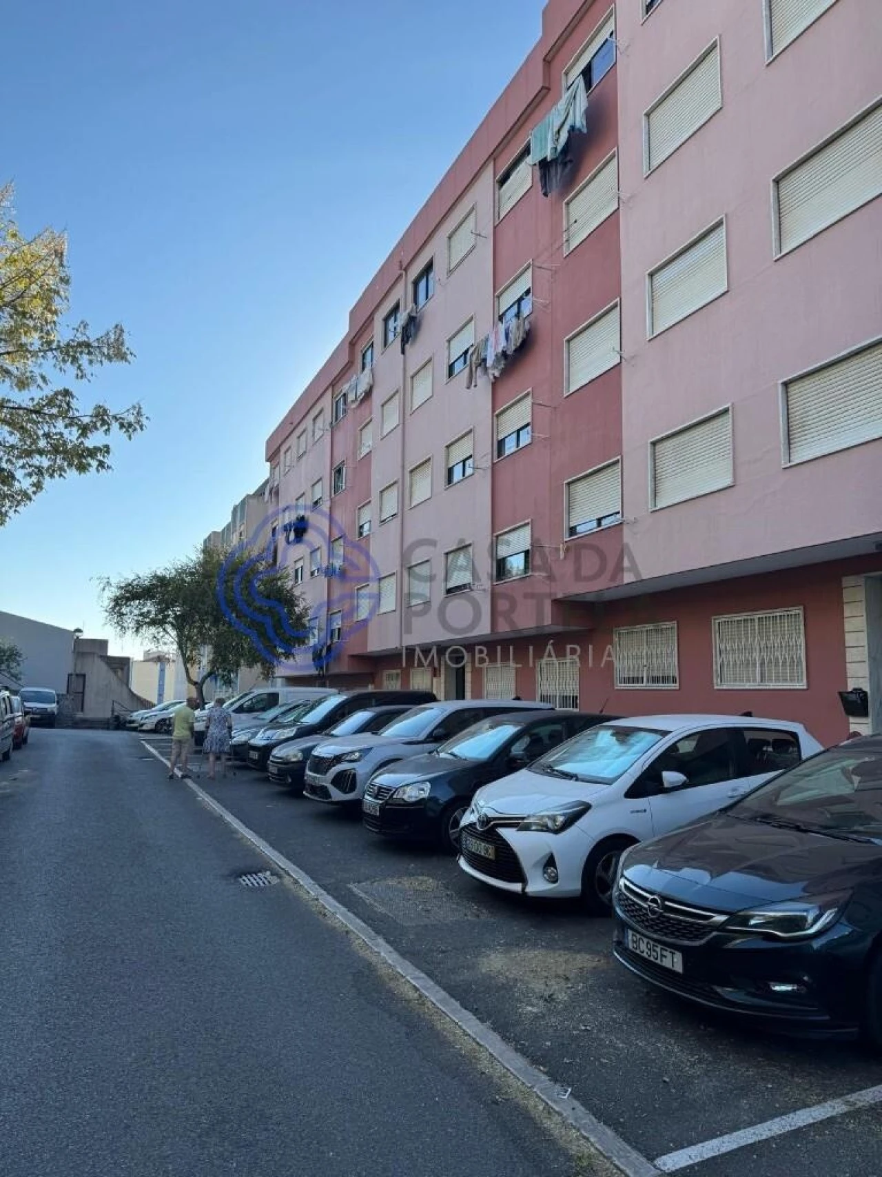 Apartamento T1 para Venda em Agualva e Mira-Sintra Foto 9