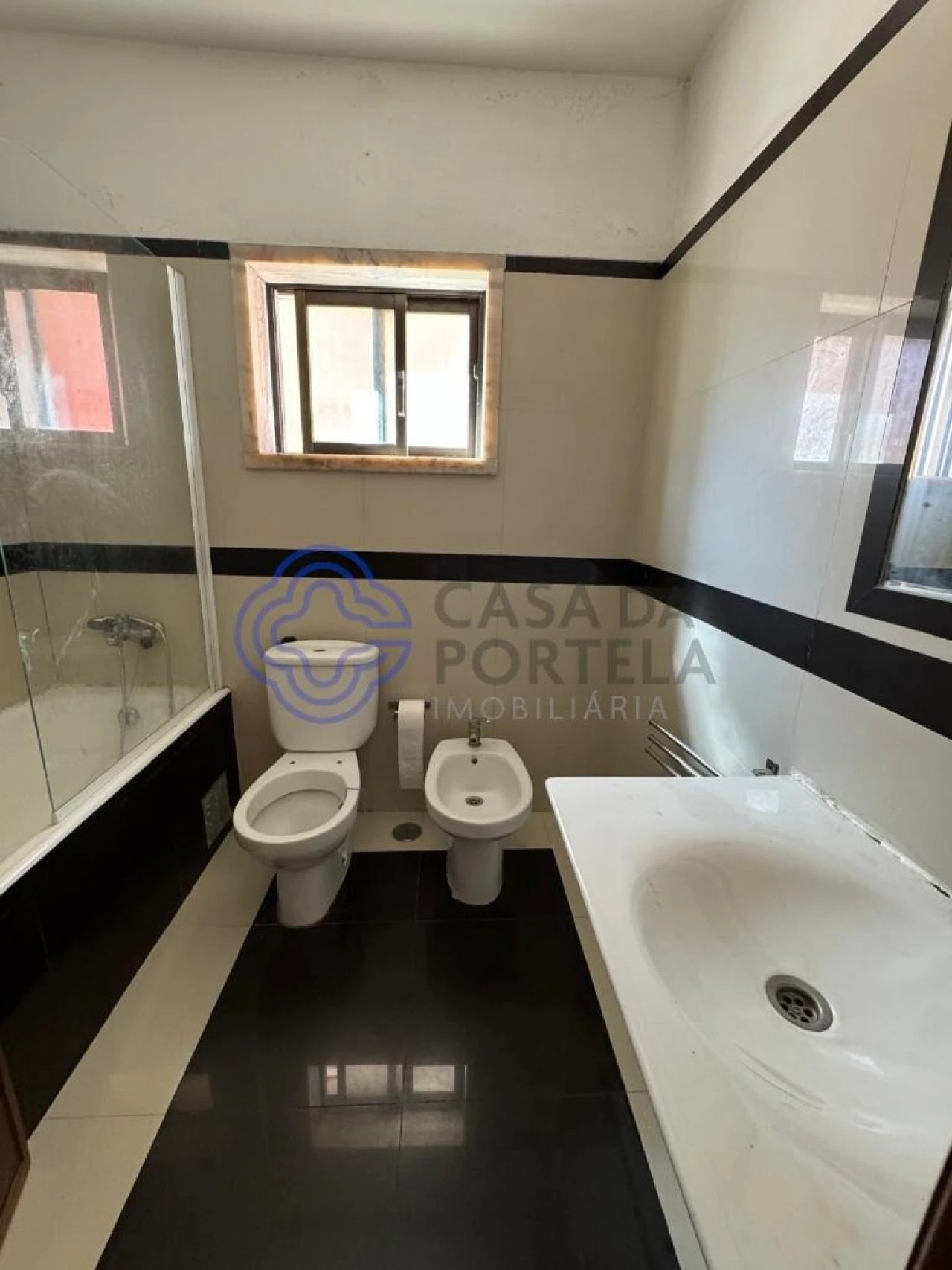 Apartamento T1 para Venda em Agualva e Mira-Sintra Foto 12
