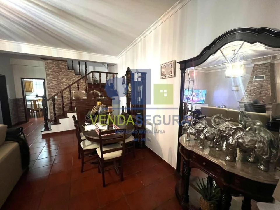 Moradia T3 para Venda em Safara e Santo Aleixo da Restauração Foto 10