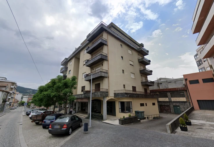 Apartamento T2 para Venda em Vila das Aves Foto 3