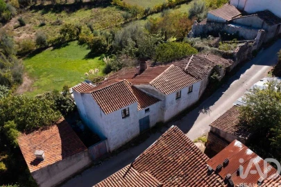 Moradia T2 para Venda em Serpins