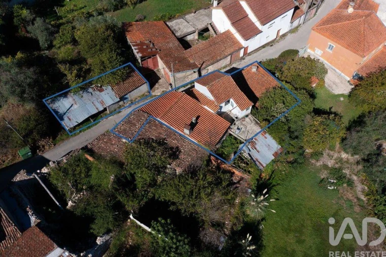 Moradia T2 para Venda em Serpins Foto 25
