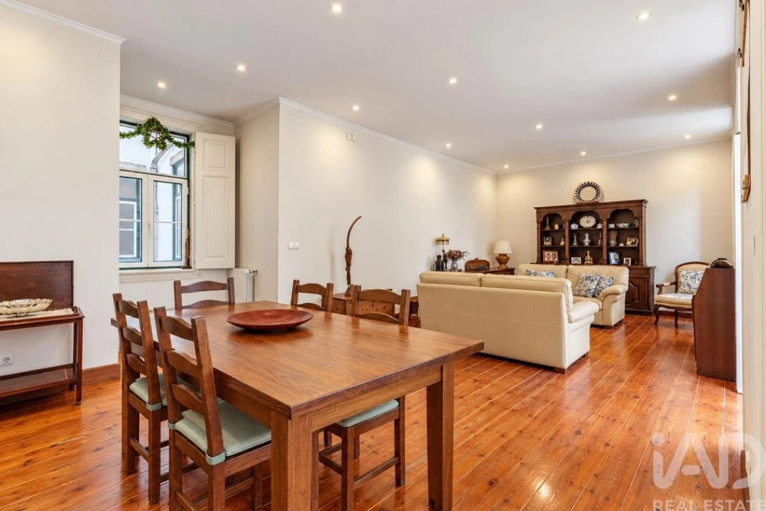 Apartamento T5 para Venda em Arroios Foto 7