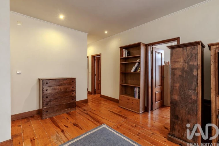 Apartamento T5 para Venda em Arroios Foto 17