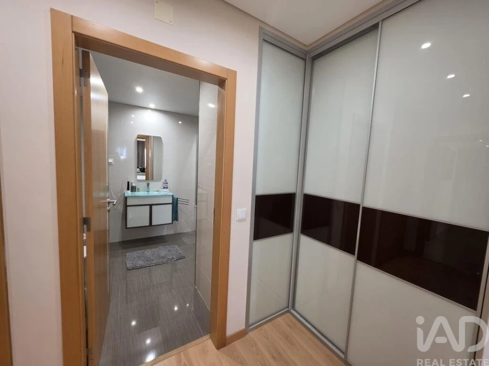 Apartamento T2 para Venda em Cadaval e Pêro Moniz Foto 12