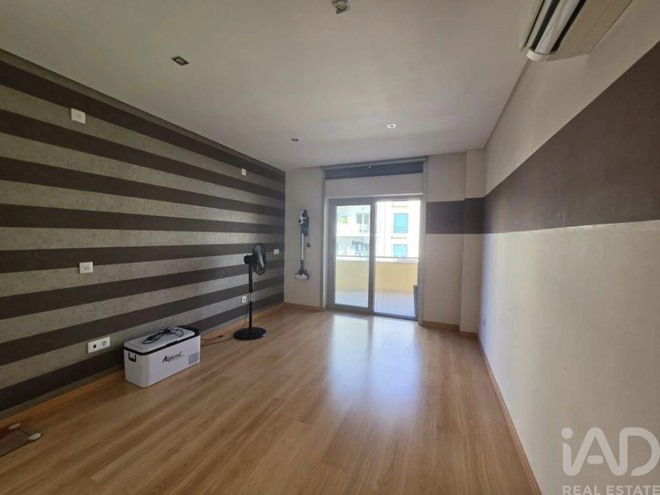 Apartamento T2 para Venda em Cadaval e Pêro Moniz Foto 30