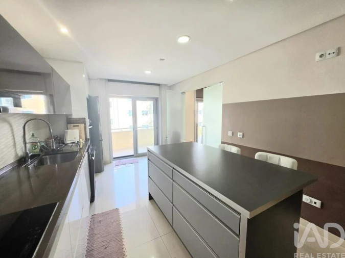 Apartamento T2 para Venda em Cadaval e Pêro Moniz Foto 7