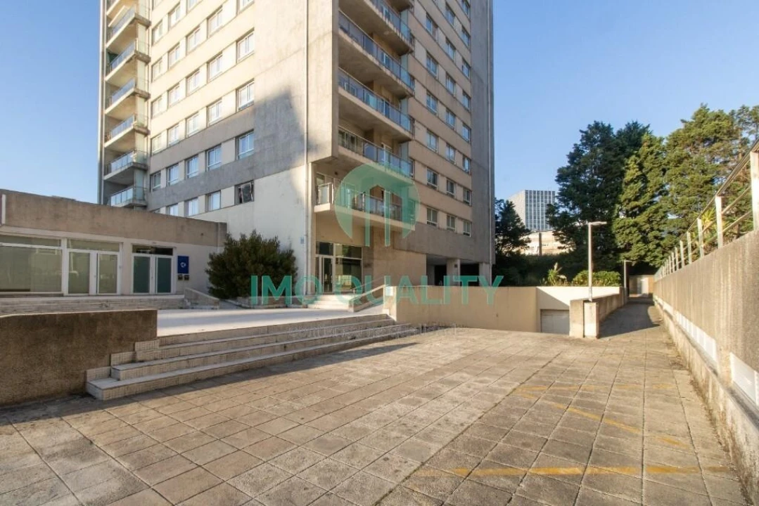 Apartamento T2 para Arrendamento em Lordelo do Ouro e Massarelos Foto 2