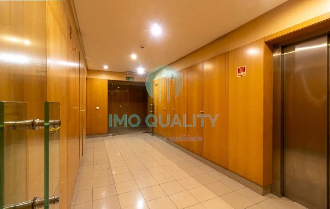 Apartamento T2 para Arrendamento em Lordelo do Ouro e Massarelos Foto 4