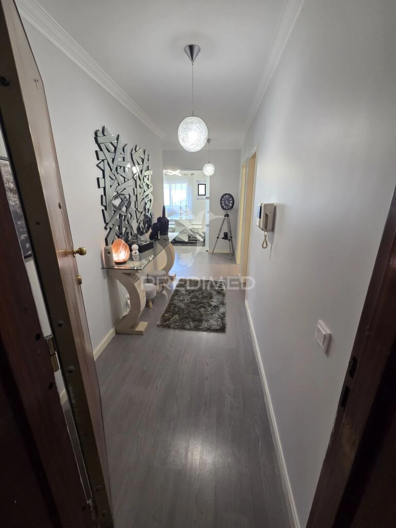 Apartamento T1 para Venda em Mafamude e Vilar do Paraíso Foto 1