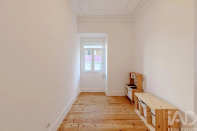 Apartamento T3 para Arrendamento em Penha de França