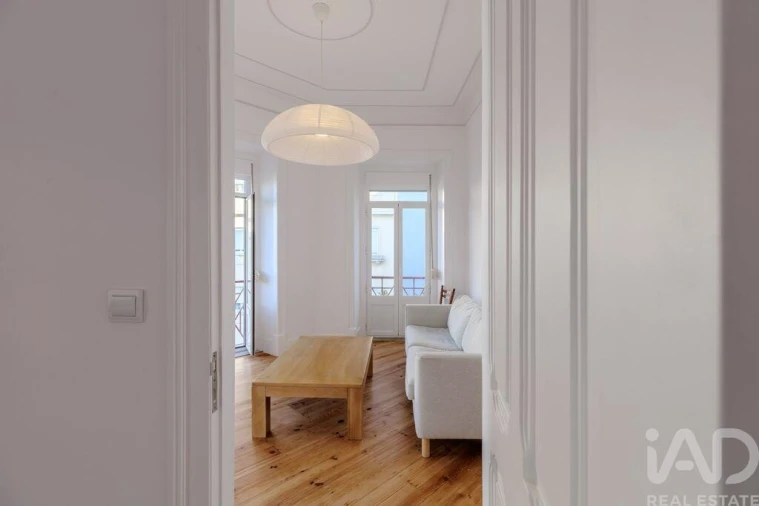 Apartamento T3 para Arrendamento em Penha de França Foto 6