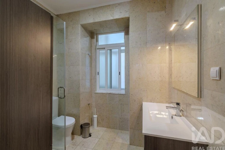 Apartamento T3 para Arrendamento em Penha de França Foto 11
