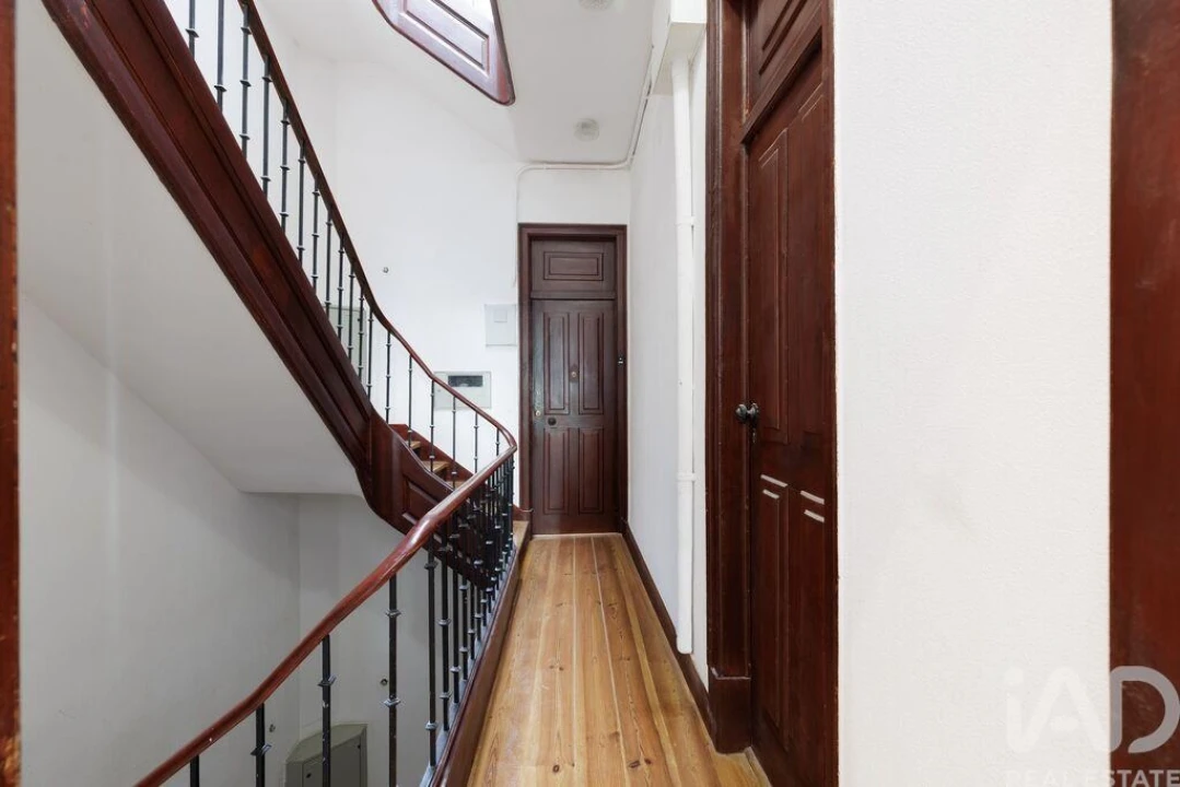 Apartamento T3 para Arrendamento em Penha de França Foto 24