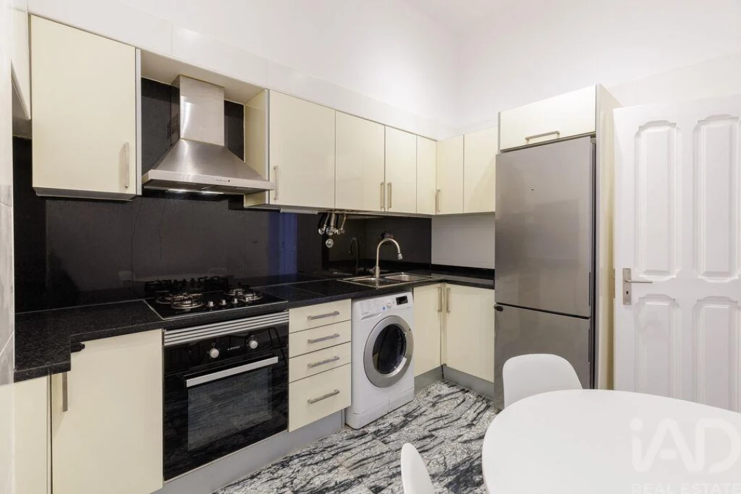 Apartamento T3 para Arrendamento em Penha de França Foto 19